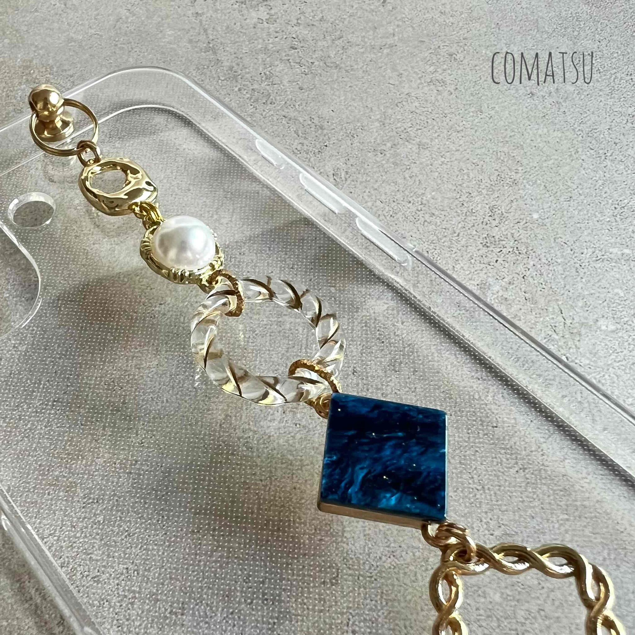 attract NAVY ハンドホルダースマホケース 落下防止ベルトストラップ付きスマホカバー | 2枚目